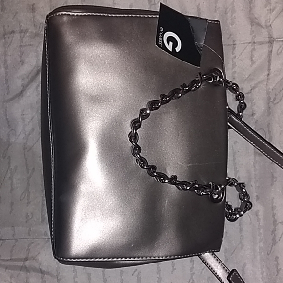 Brand New with tags Guess purse - Picture 2 of 4